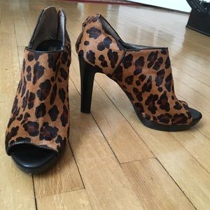 Banana republic animal print heels
